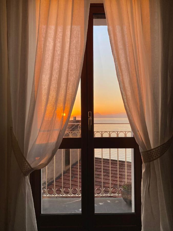 مبيت وإفطار سان نيكولا أرسيلا La Casa Nel Borgo المظهر الخارجي الصورة