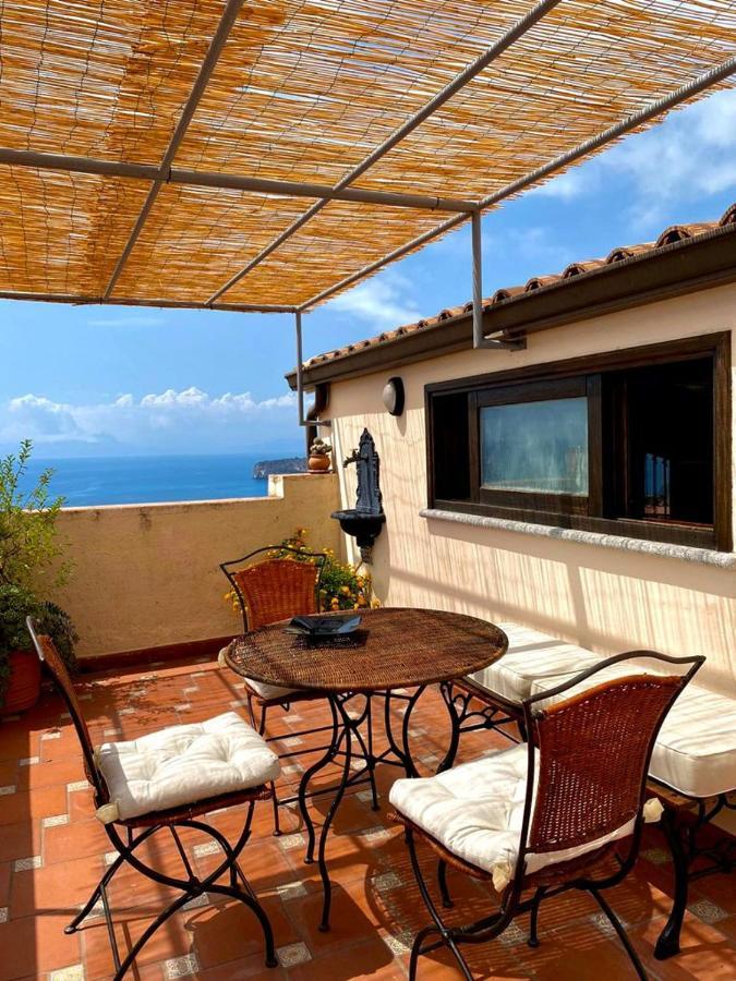 مبيت وإفطار سان نيكولا أرسيلا La Casa Nel Borgo المظهر الخارجي الصورة