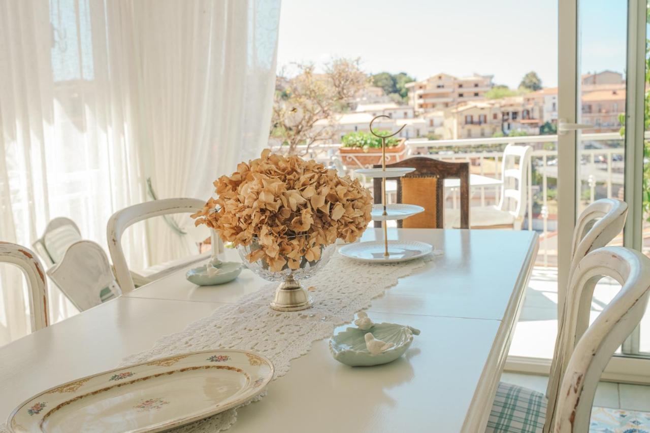 مبيت وإفطار سان نيكولا أرسيلا La Casa Nel Borgo المظهر الخارجي الصورة