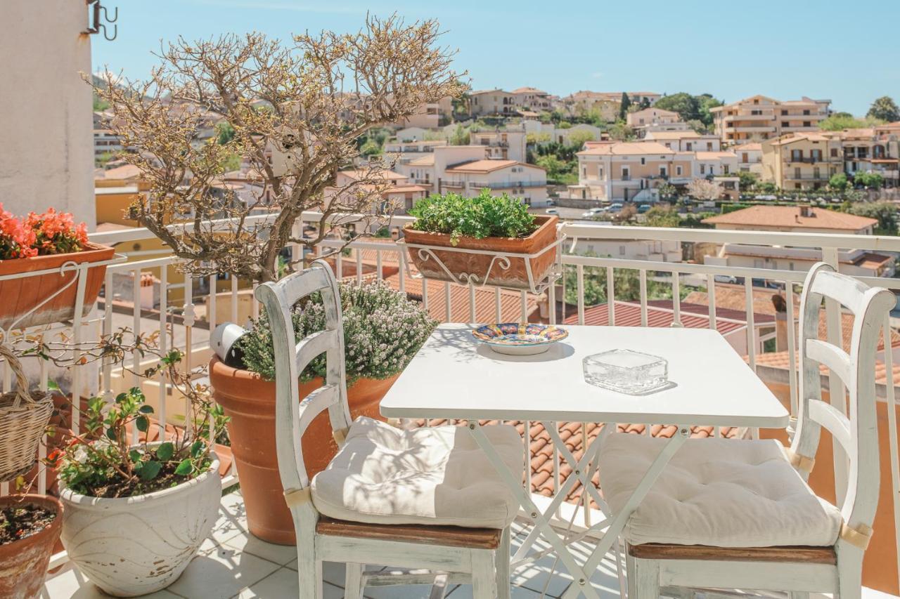 مبيت وإفطار سان نيكولا أرسيلا La Casa Nel Borgo المظهر الخارجي الصورة